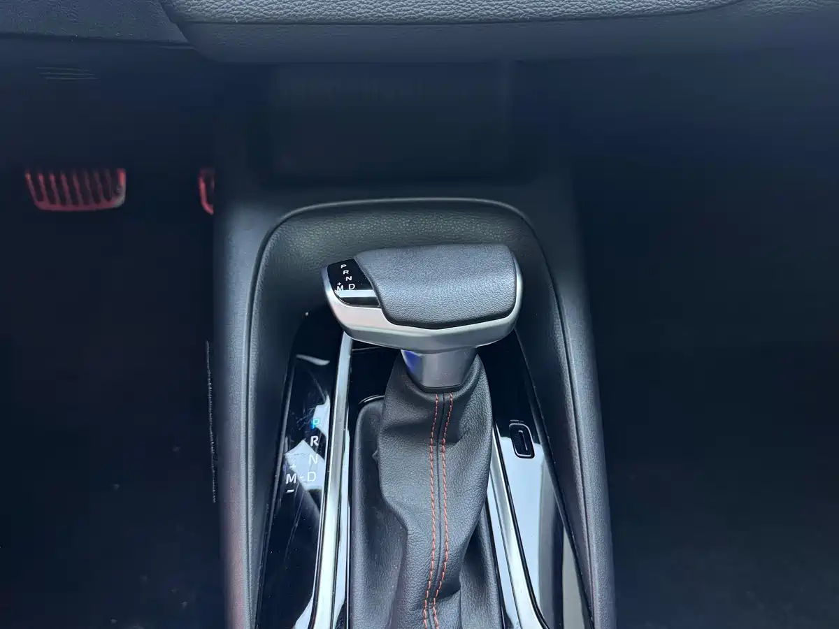 Toyota Corolla 2021 1.2T S-CVT Elite Edition фото 13