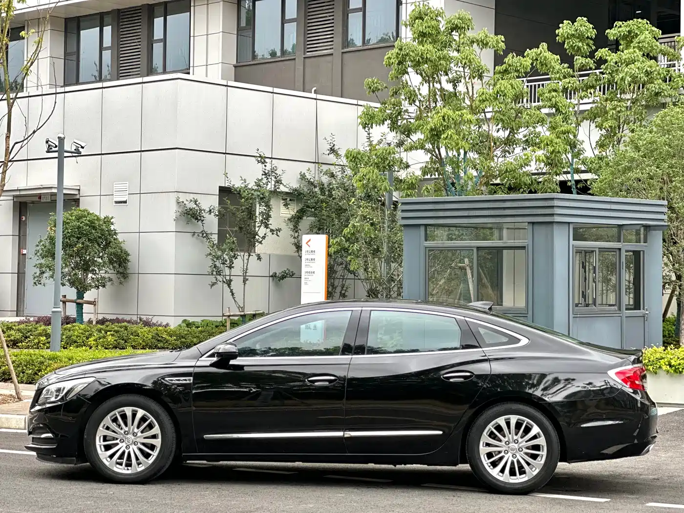 Buick LaCrosse 2016 Facelift 28T Elite фото 4