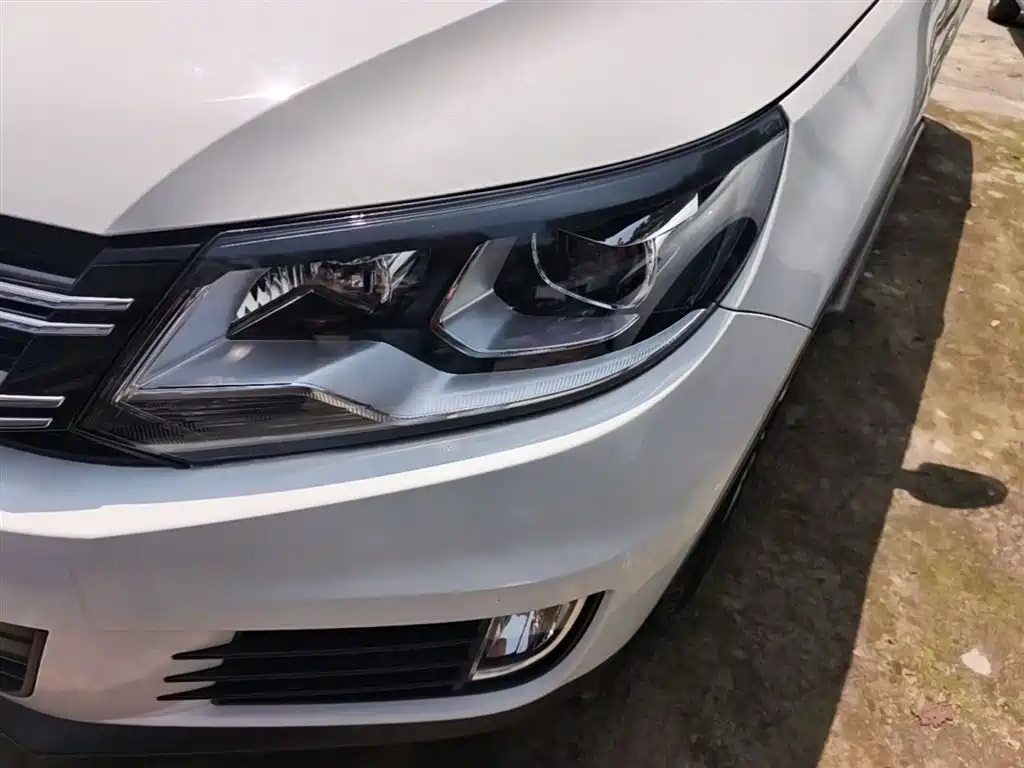 Volkswagen Tiguan 2016 Model 300TSI Automatic 2WD Trend Edition фото 24