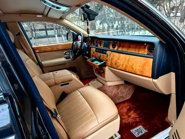 Rolls-Royce Phantom 2011 2006 6.7L Extended Wheelbase EWB