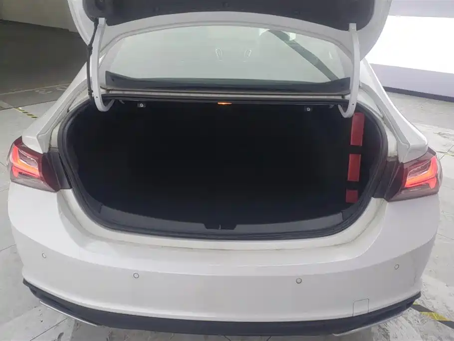 Chevrolet Malibu XL 2023 1.5T RS Edition фото 4