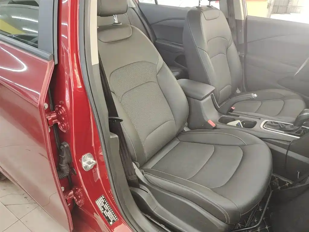 Chevrolet Cavalier 2019 320 Automatic Joy Edition фото 25