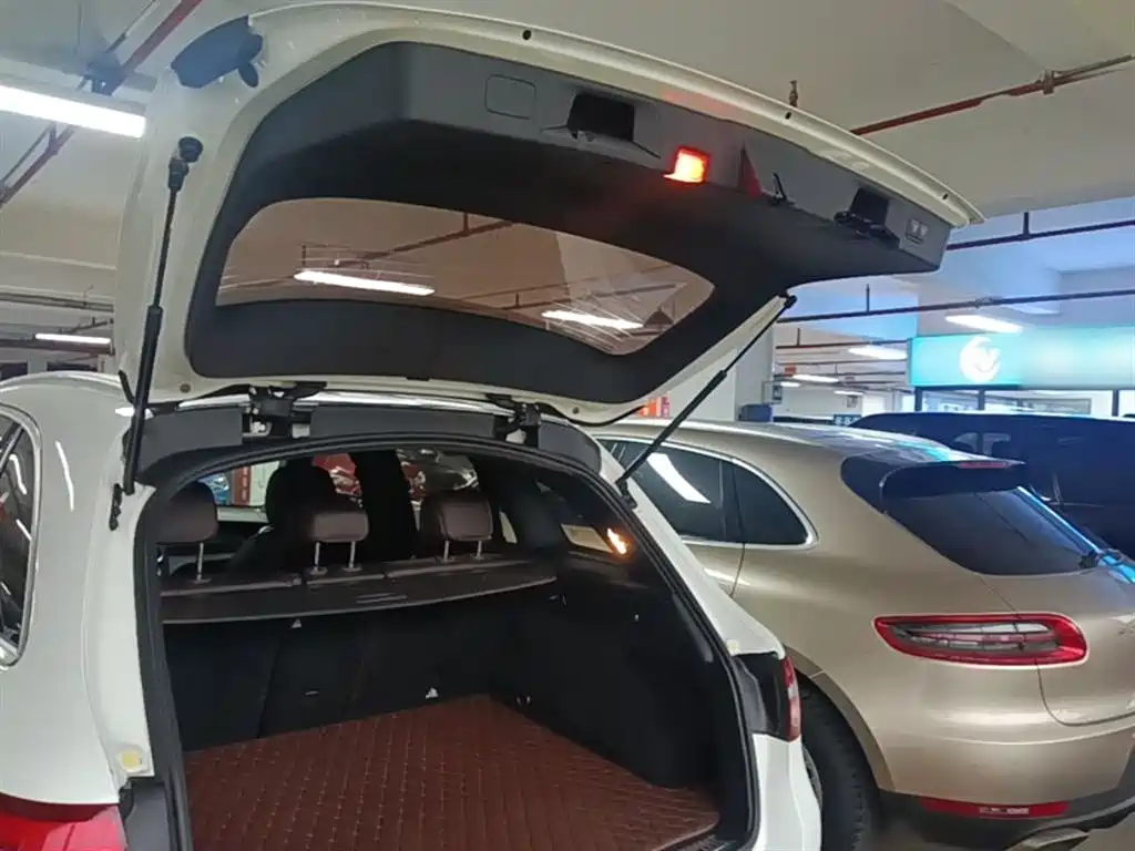 Mercedes-Benz GLC 2016 GLC 200 4MATIC фото 19