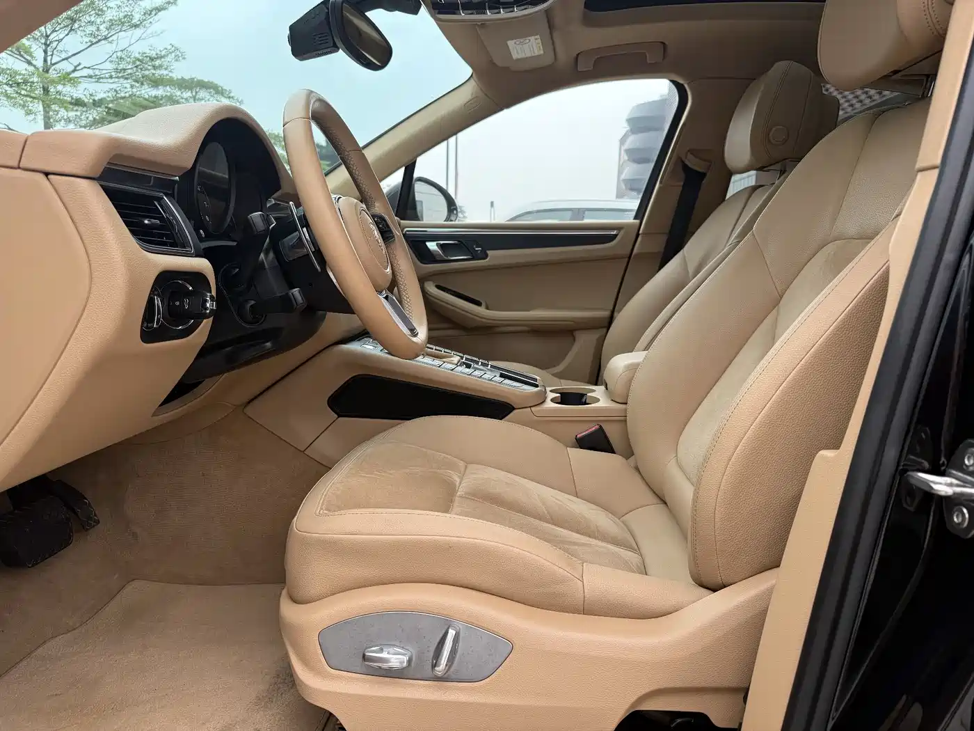 Porsche Macan 2016 Macan 2.0T фото 5