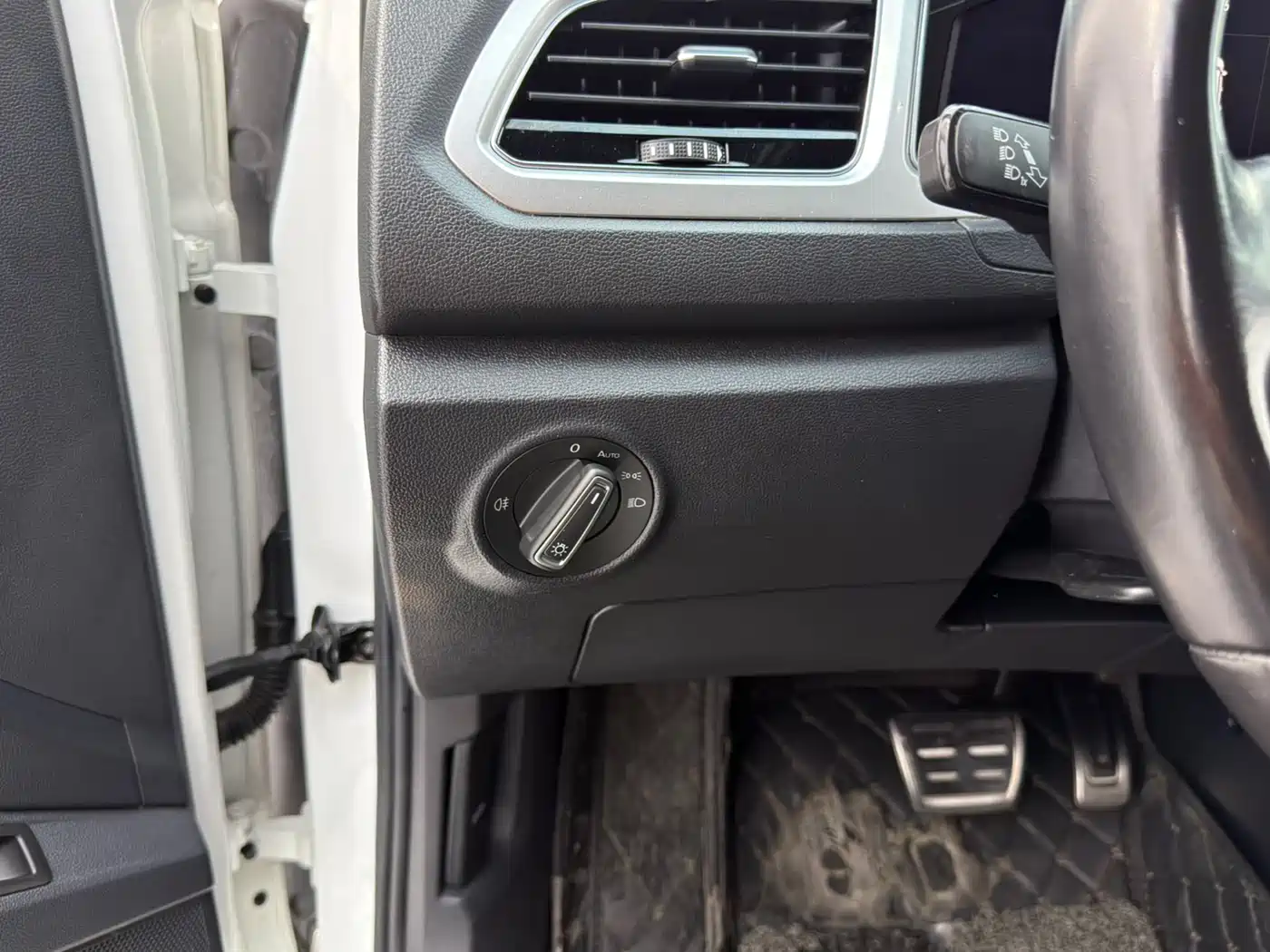 Volkswagen T-ROC 2022 280TSI DSG 2WD R-Line Pro PLUS фото 8