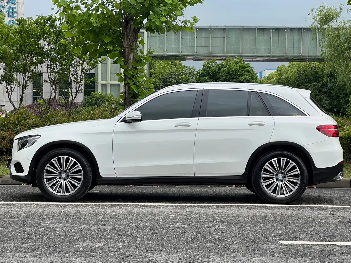 Mercedes-Benz GLC 2017 GLC 200 4MATIC фото 5