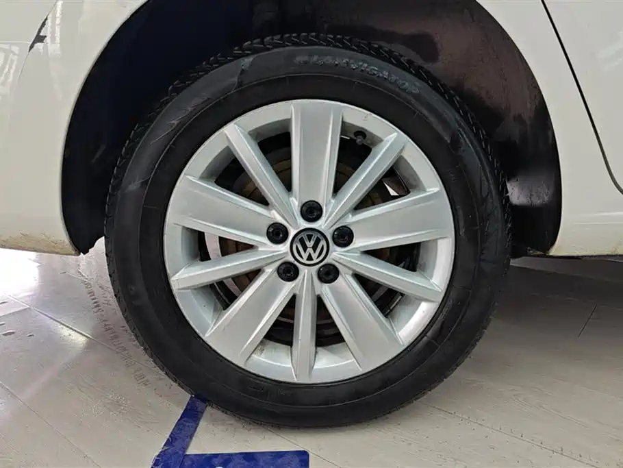 Volkswagen Jetta 2015 Value Edition 1.6L Manual Comfort фото 6