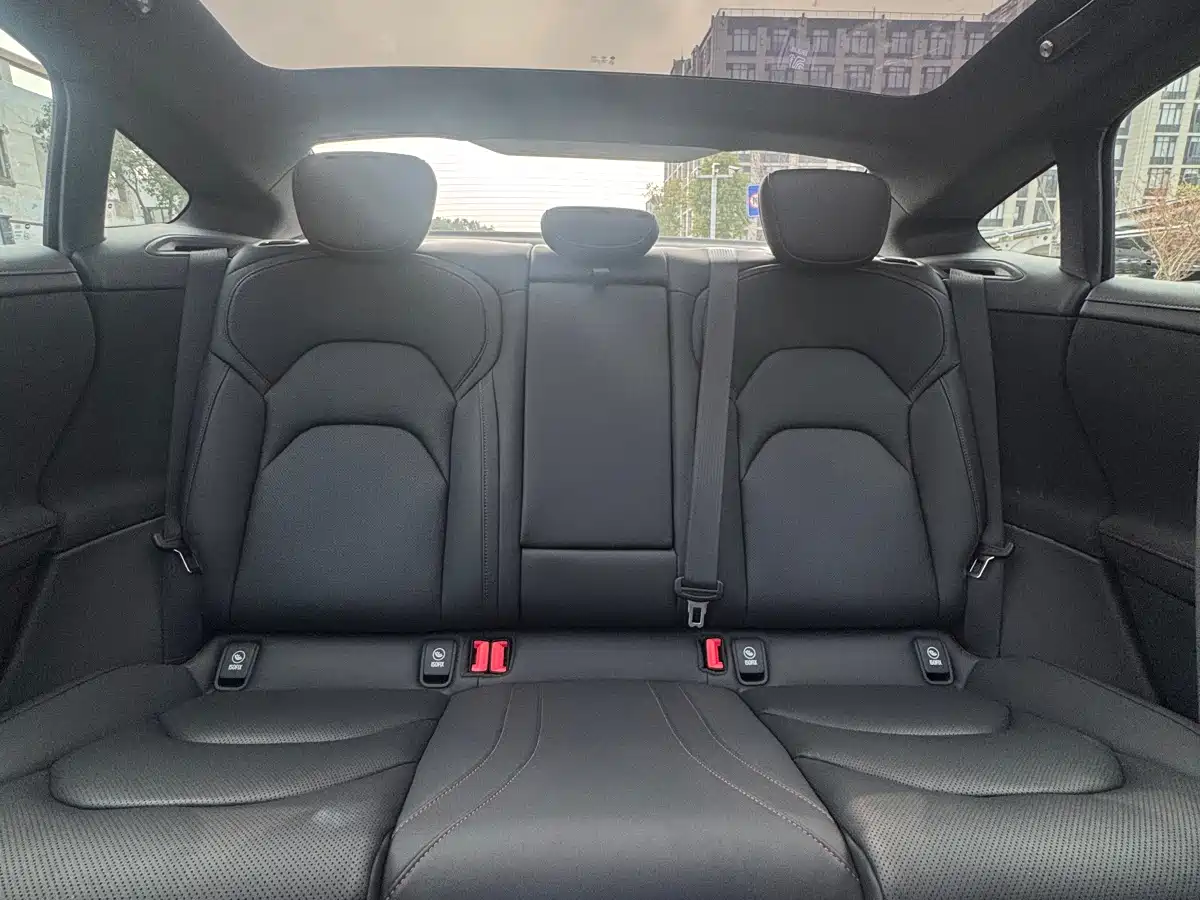 XIAOMI CAR XIAOMI SU7