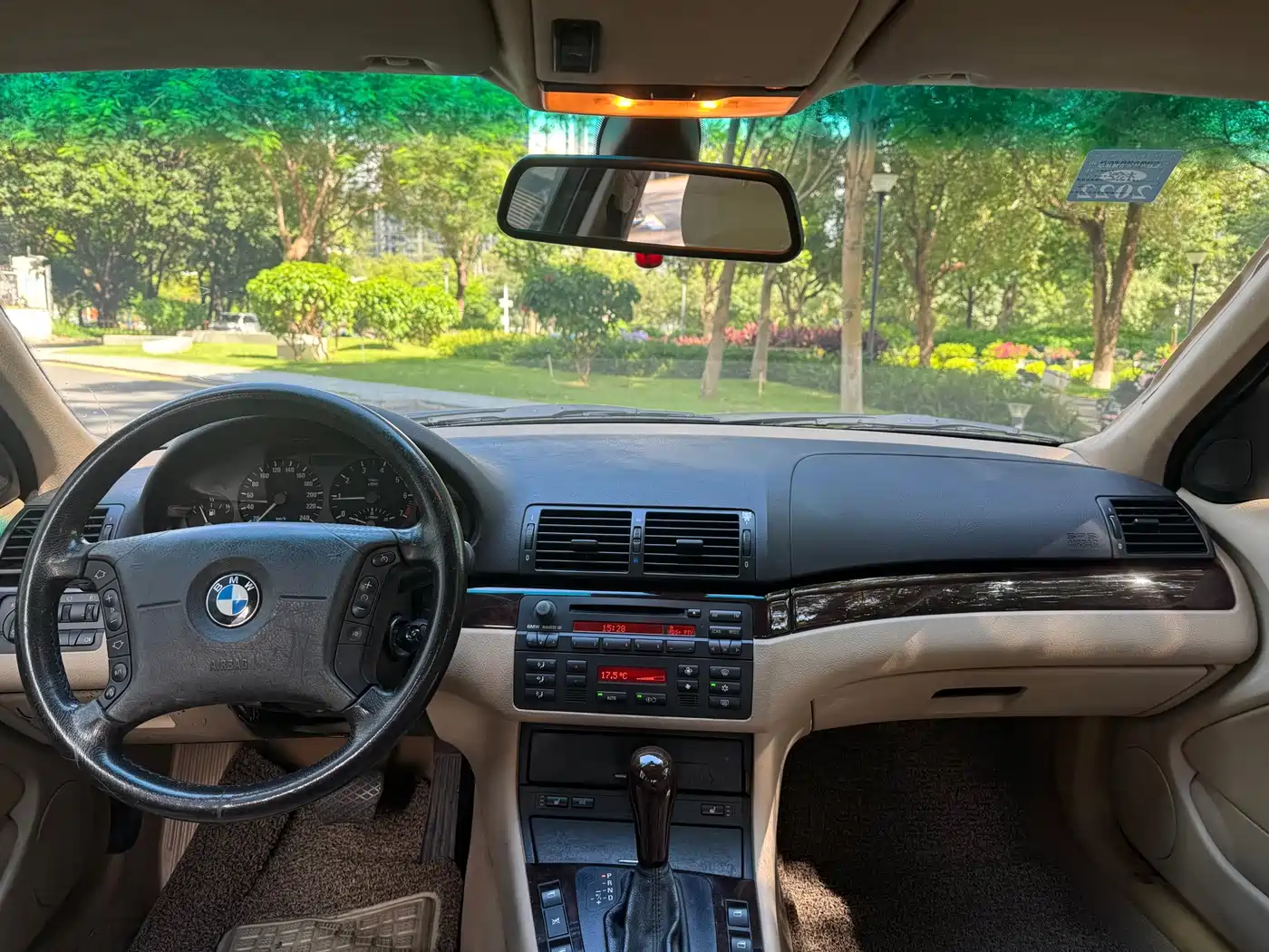 BMW 3 Series 2005 2004 318i
