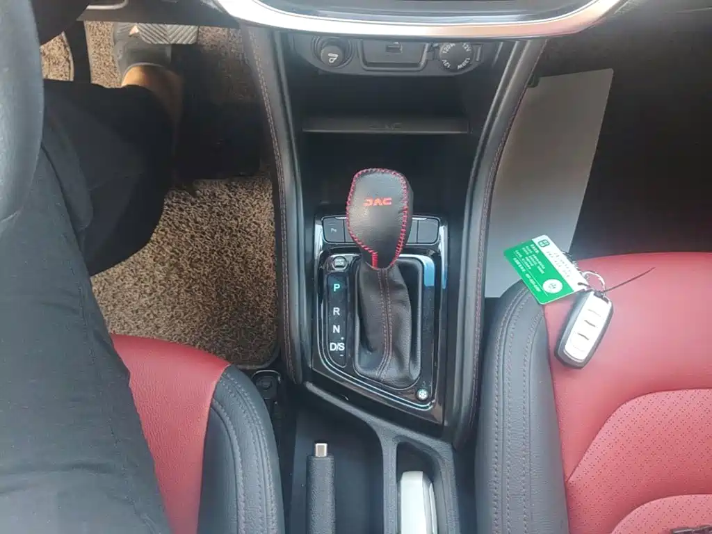 JAC Refine S3 2017 2017 1.6L CVT Smart Connect