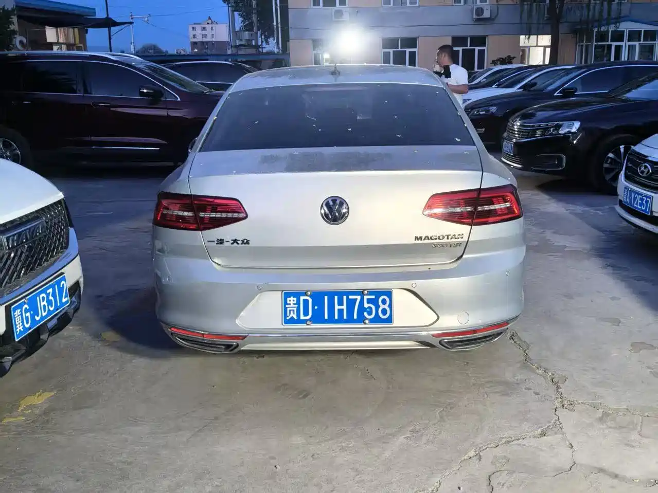 Volkswagen Magotan 2019 330TSI DSG Luxury Class China VI фото 9