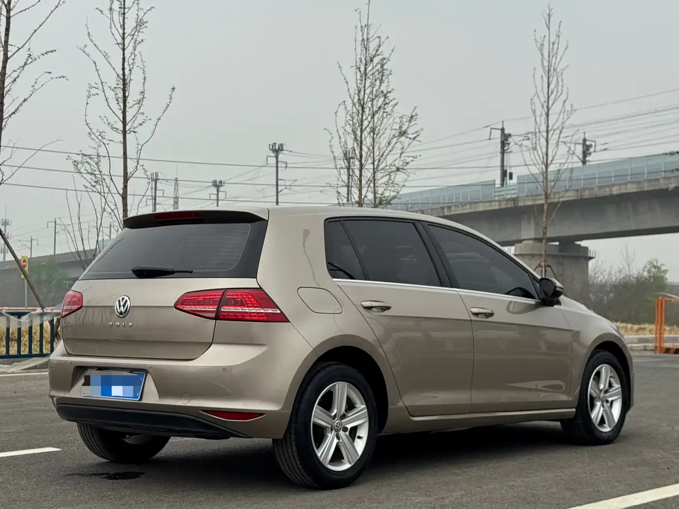 Volkswagen Golf 2016 1.6L Automatic Comfort фото 5