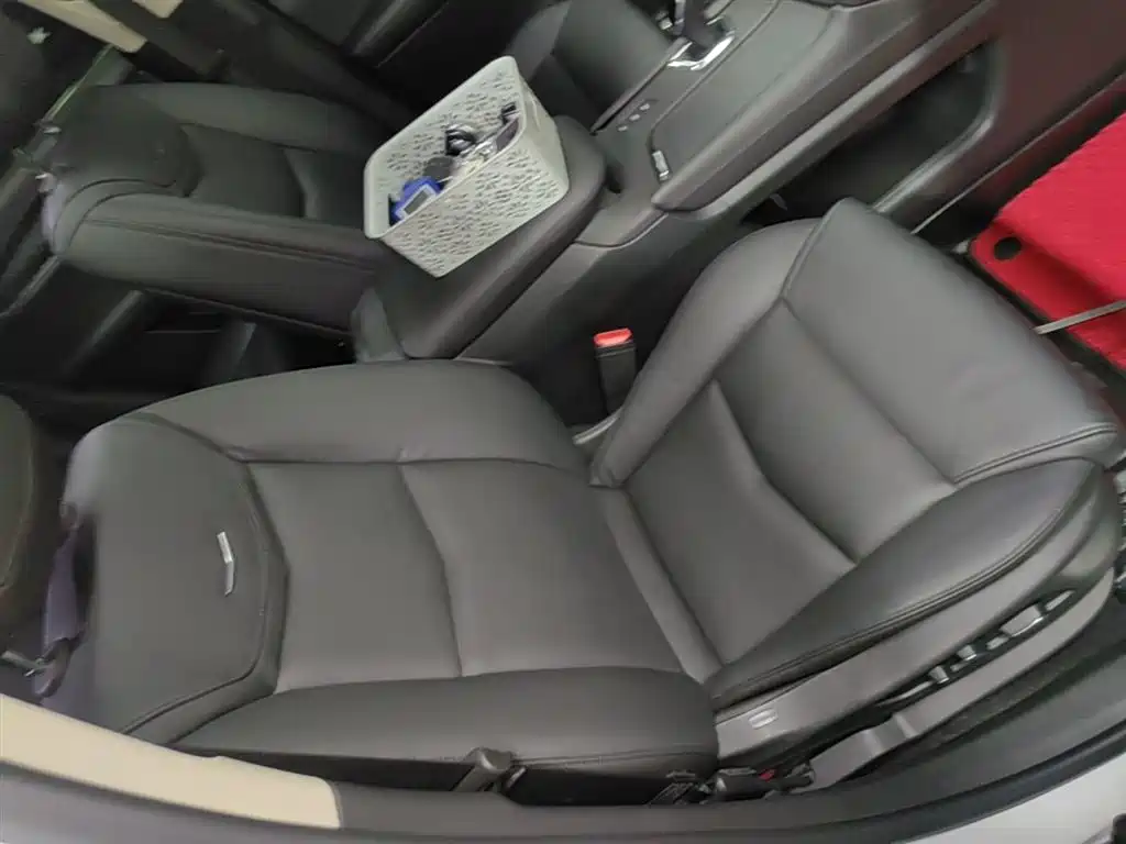 Cadillac XT5 2018 28T 4WD Luxury фото 25