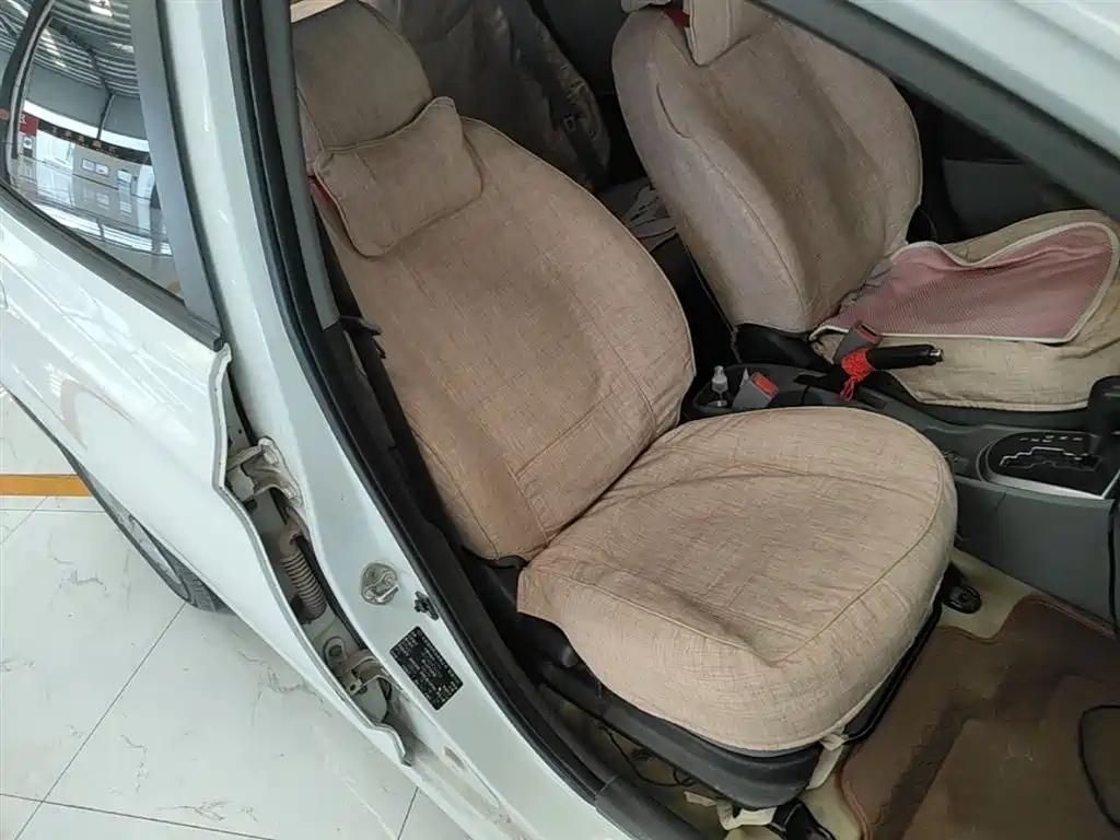 Hyundai Verna 2014 1.4L Automatic Smart GLS фото 25
