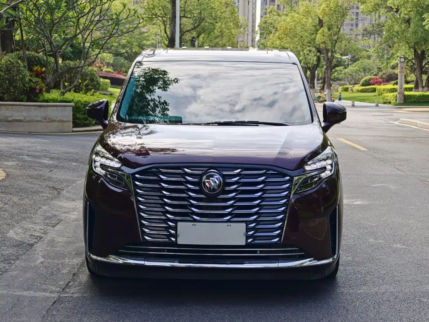 Buick GL8 2023 Avenir 6-Seater Executive Edition фото 2