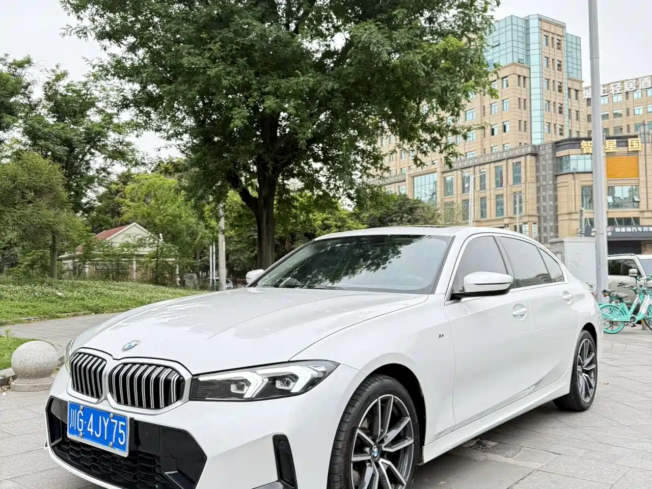 BMW 3 Series 2023 320Li M Sport Package фото 3