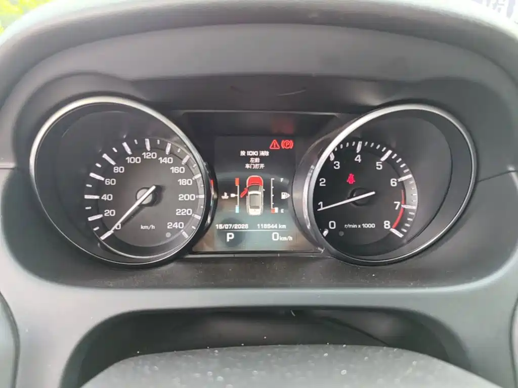 Land Rover Discovery Sport (Import) 2015 2015 2.0T HSE Luxury