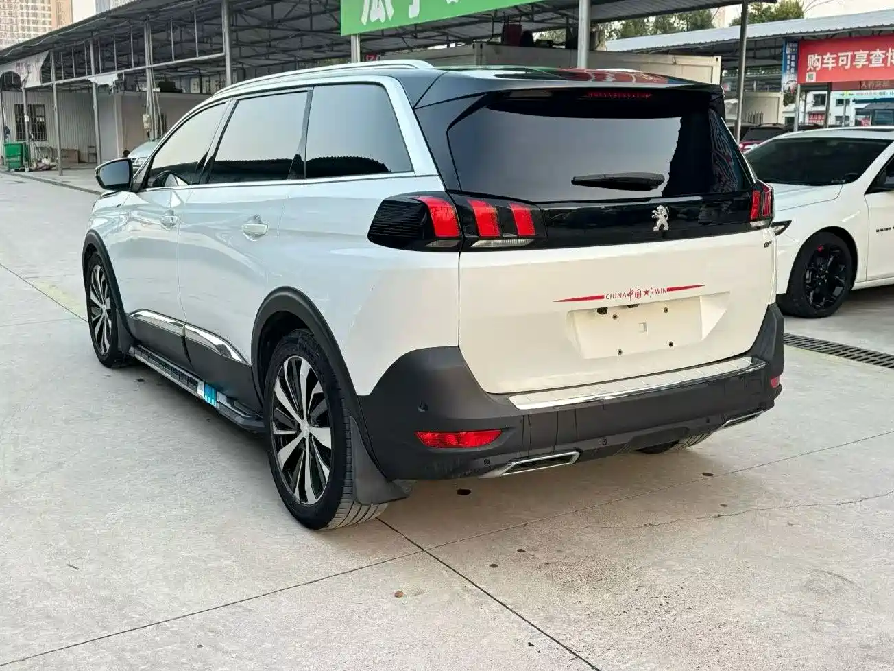 Peugeot 5008 2017 380THP 7-Seater Luxury GT Edition фото 9