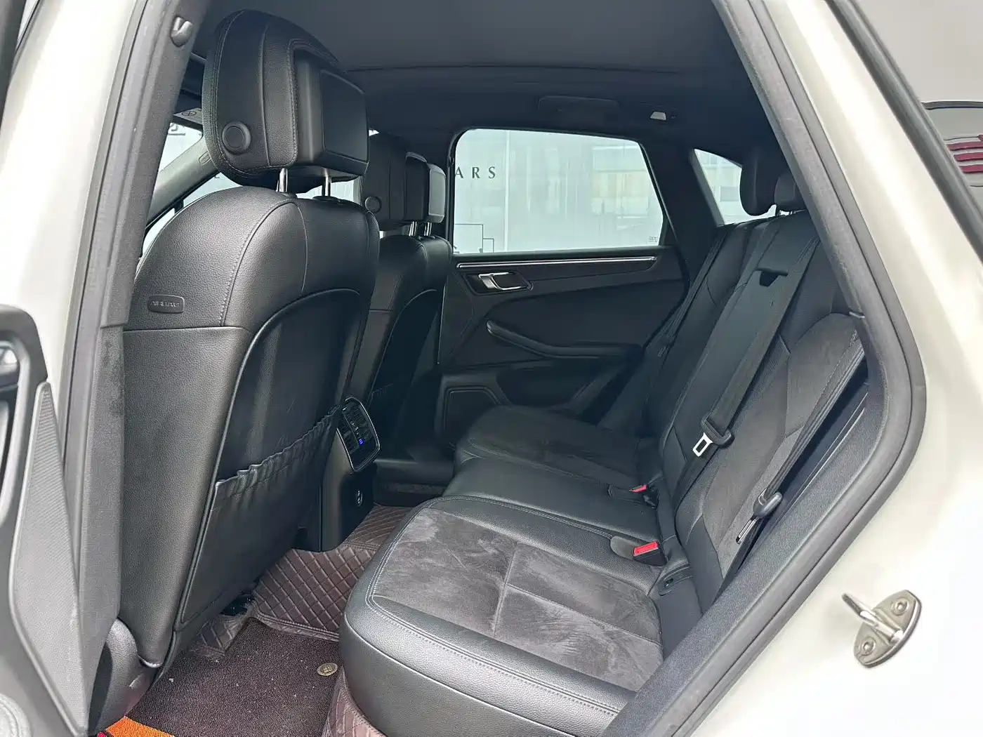 Porsche Macan 2018 Macan 2.0T фото 6