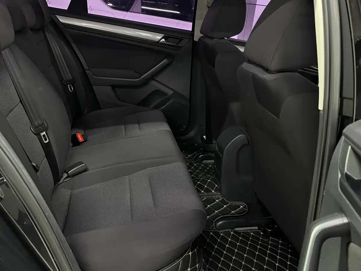 Volkswagen Bora 2016 Model 1.6L Automatic Fashion фото 9