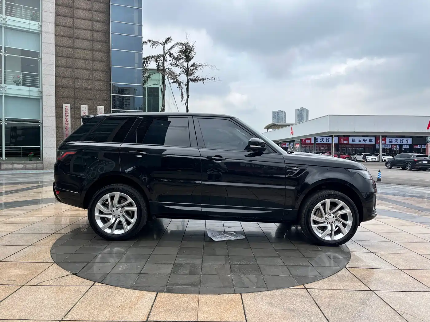 Land Rover Range Rover Sport 2020 3.0 L6 HSE DYNAMIC фото 9