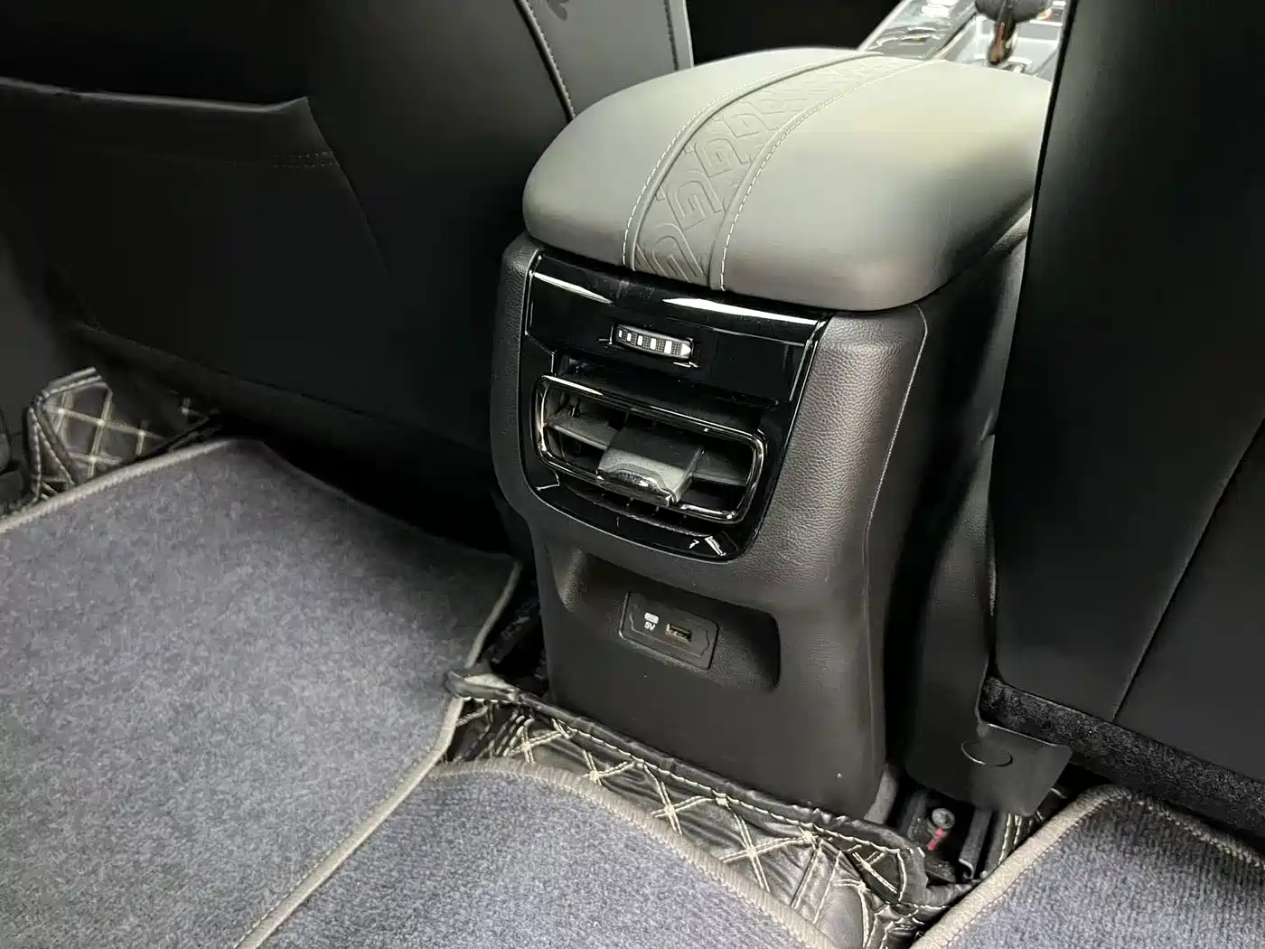 GAC Trumpchi Trumpchi Emkoo 2023 2023 400T Auto R MAX