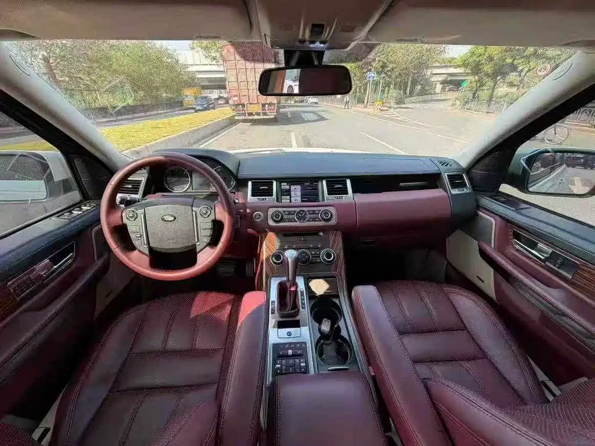 Land Rover Range Rover Sport 2012 3.0 TDV6 HSE Diesel Version фото 9
