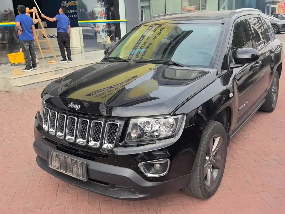 Jeep Compass (Import) 2016 2014 Facelift 2.4L 4WD Comfort Edition