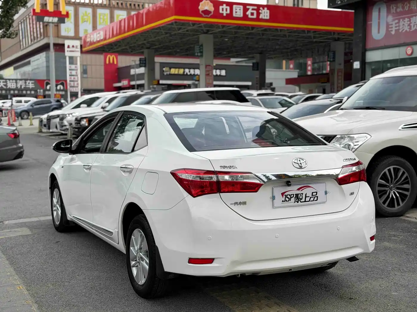 Toyota Corolla 2014 1.6L CVT GL-i фото 13