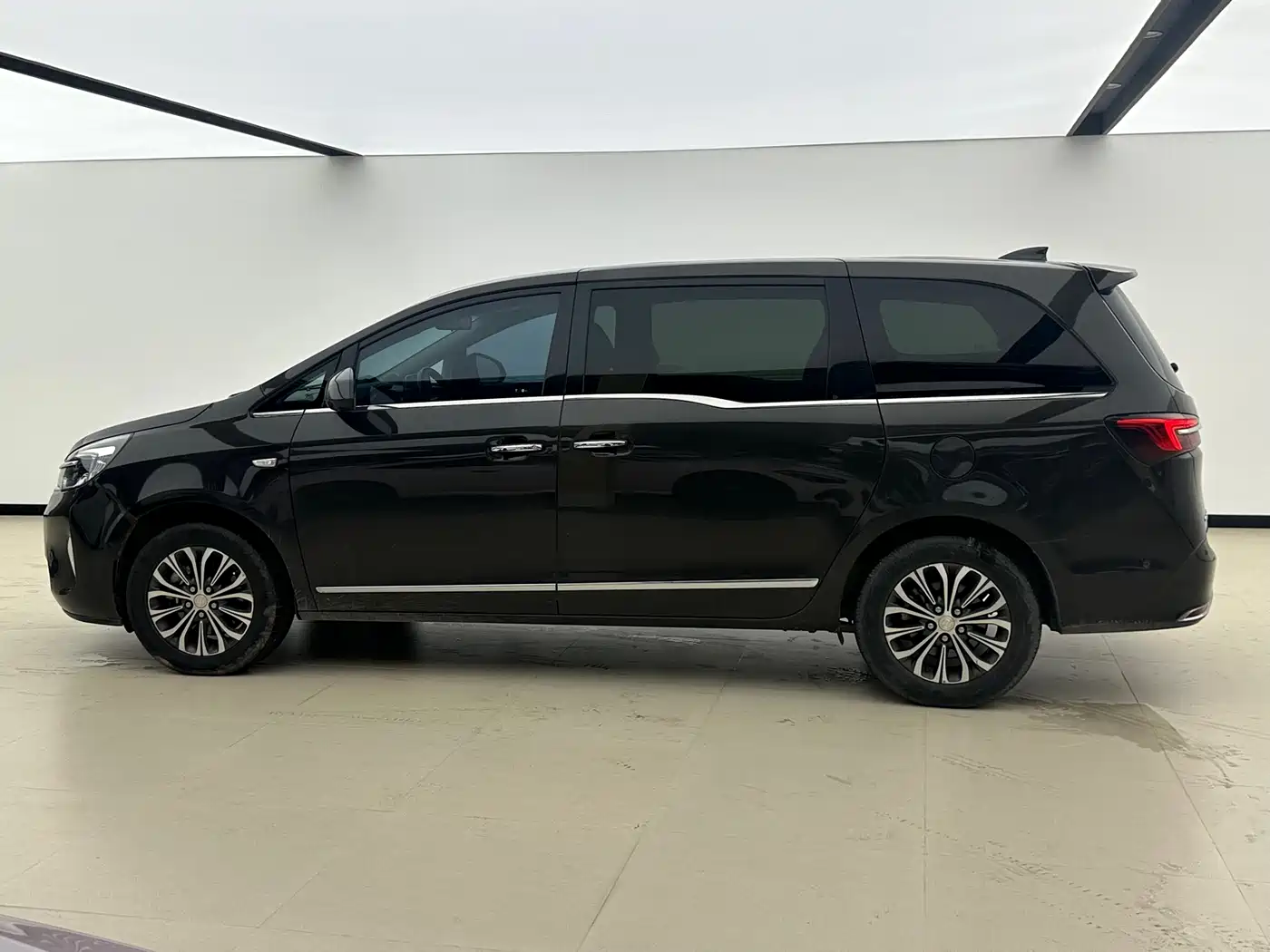 Buick GL8 2022 Land Business Class 652T Prestige фото 18
