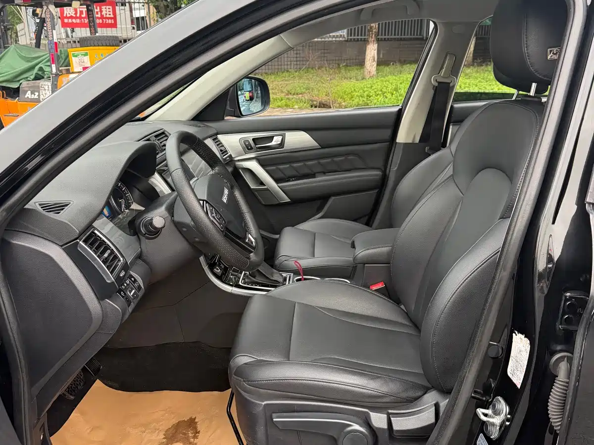 Фото 8 - Haval H2