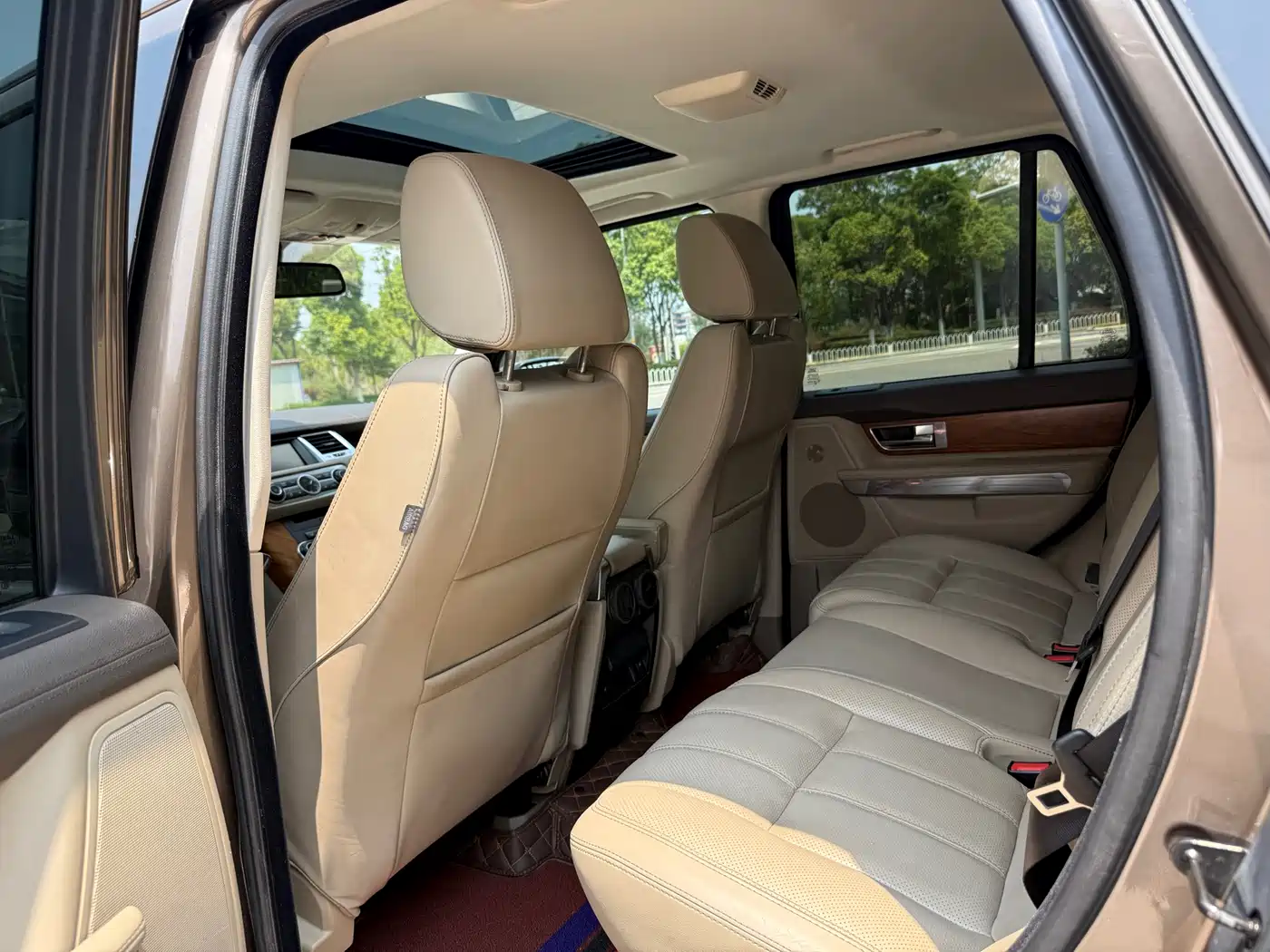 Land Rover Range Rover Sport 2013 3.0 TDV6 Diesel фото 9