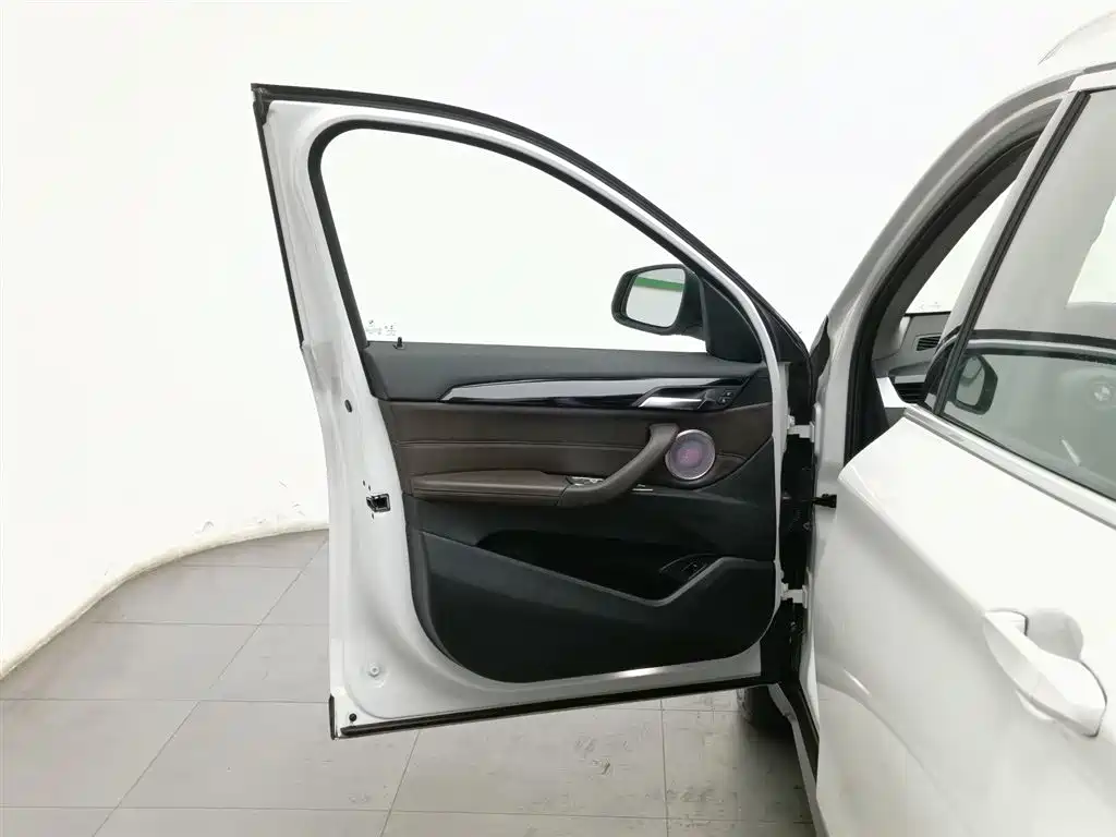 BMW X1 2021 sDrive20Li Fashion фото 8