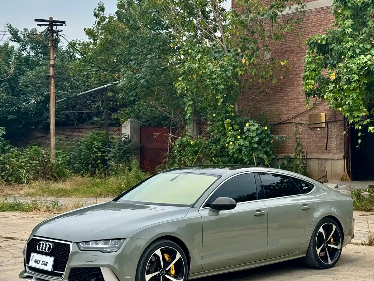 صورة 12 - Audi A7