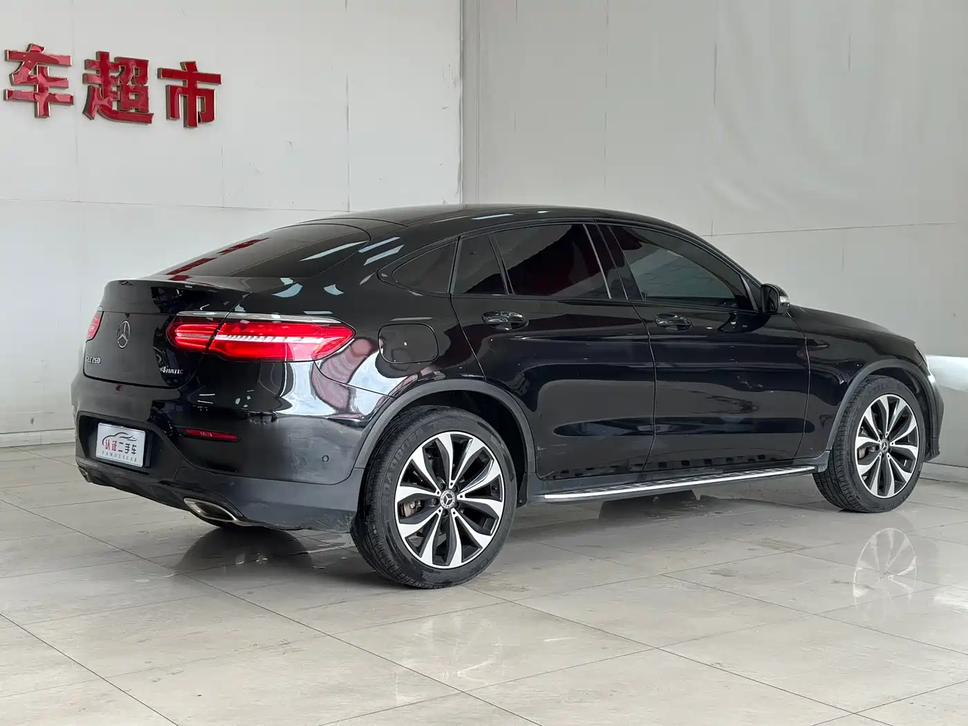Mercedes-Benz GLC Coupe 2018 GLC 260 4MATIC Coupe SUV фото 16