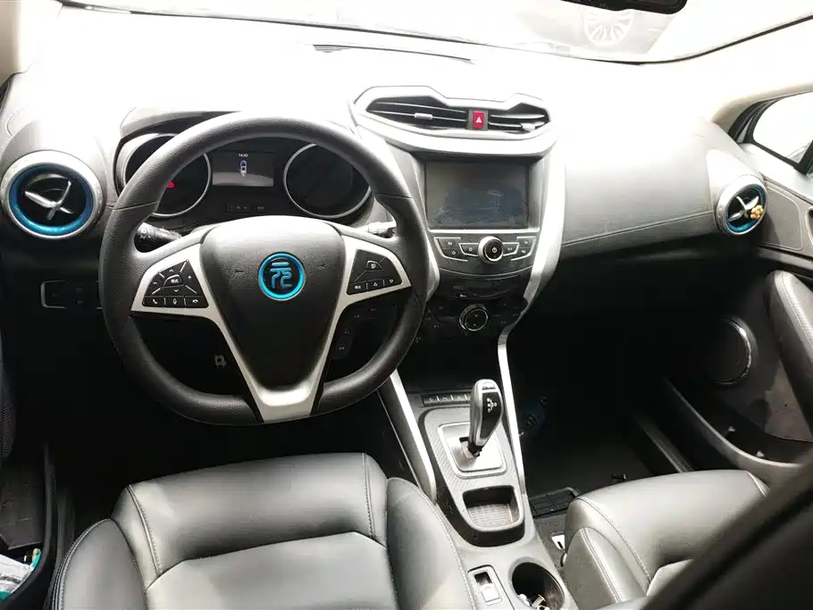 BYD Yuan New Energy 2018 EV360 Smart Connected Cool Edition фото 12