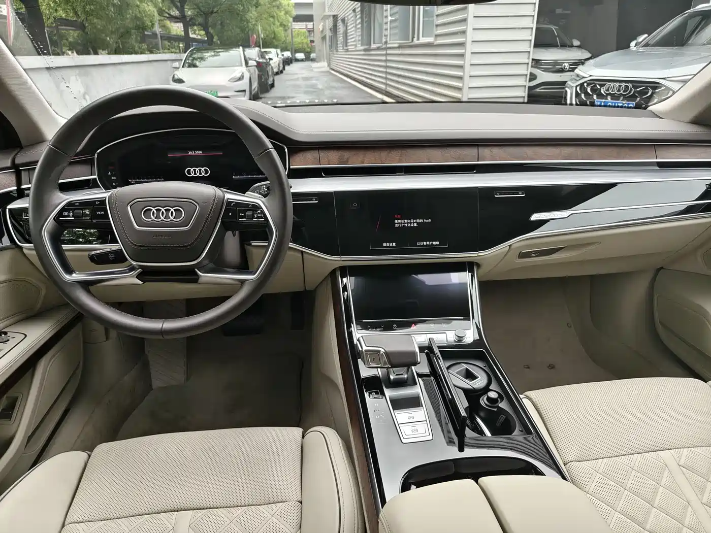 AUDI A8