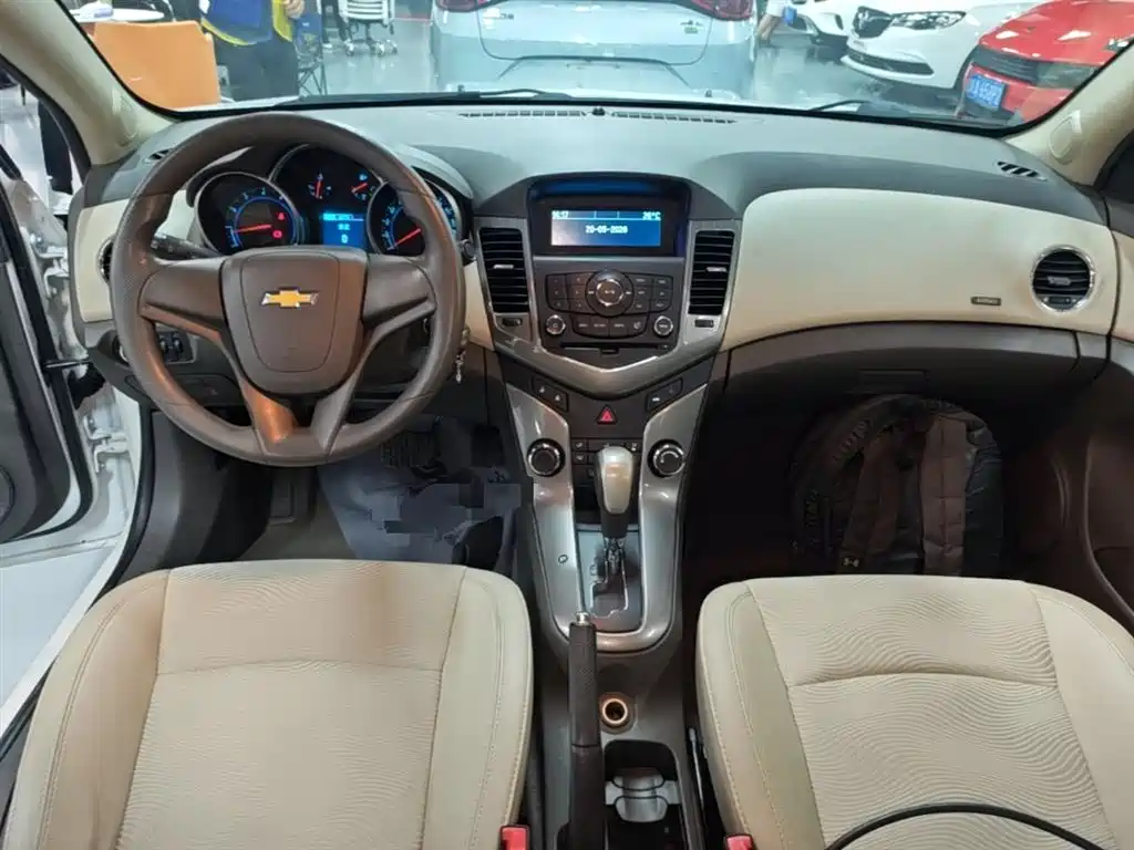 Chevrolet Cruze 2015 1.5L Classic SE AT фото 10