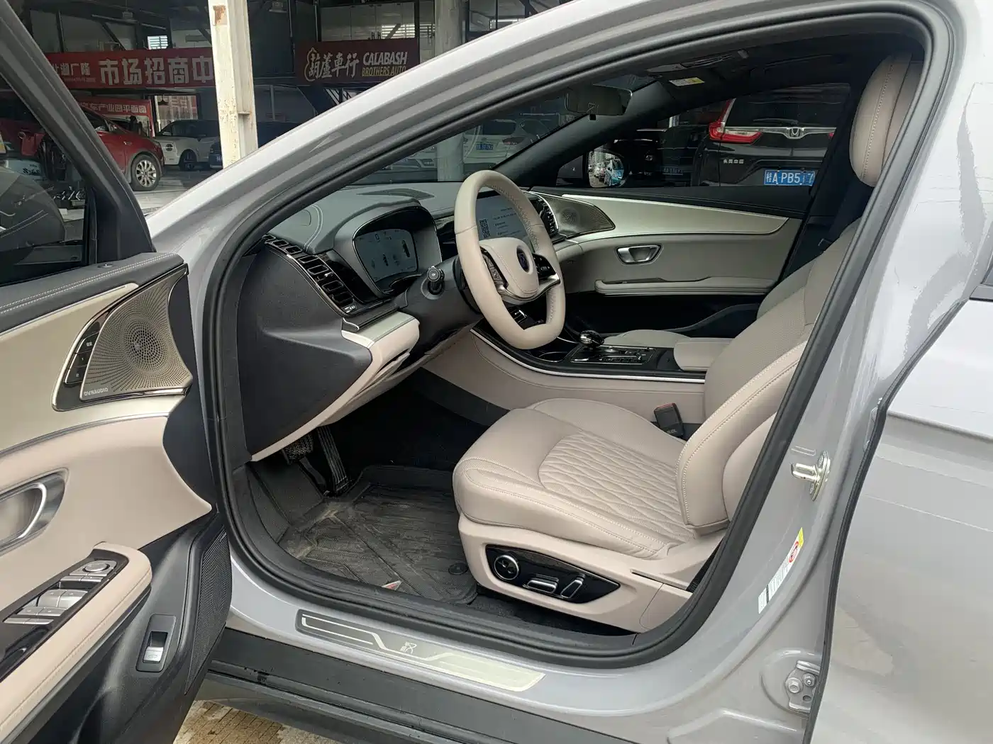 BYD Han 2025 DM-i Smart Drive Edition 125KM Premium фото 7