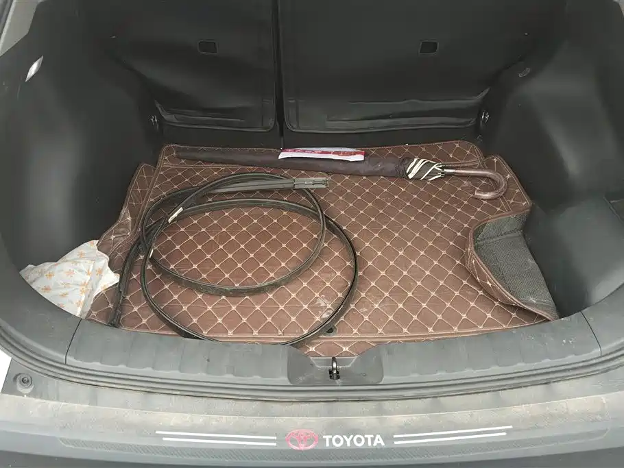 Toyota Frontlander 2024 2.0L Smart Hybrid Dual Engine Leading Edition фото 4