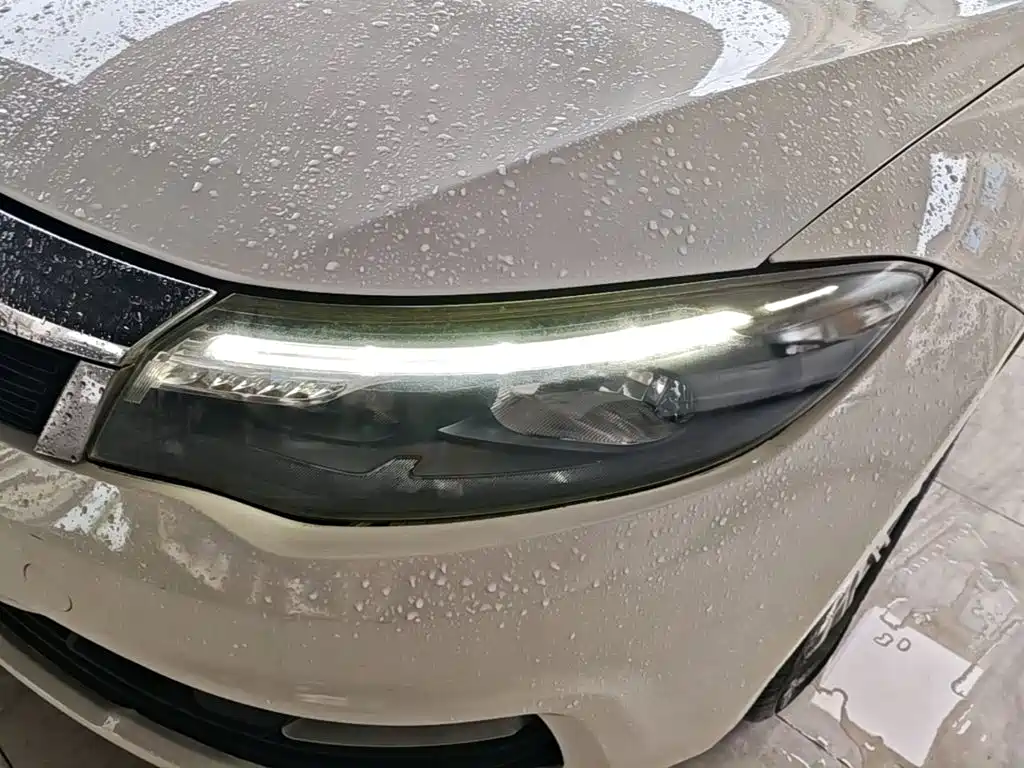 Qoros 3 2019 2018 Sedan 1.6L Auto Leading