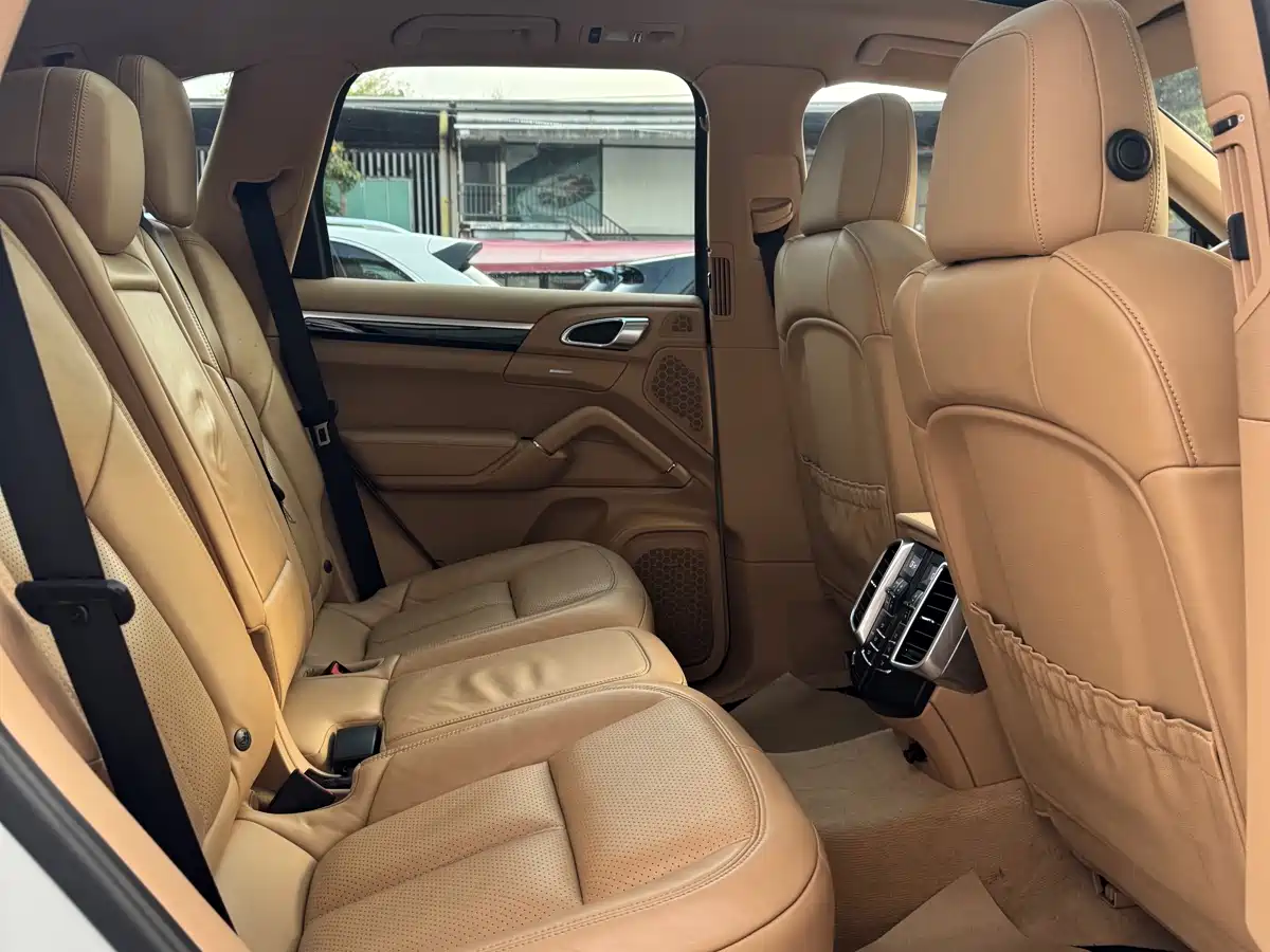 Porsche Cayenne 2016 Cayenne S 3.6T фото 16