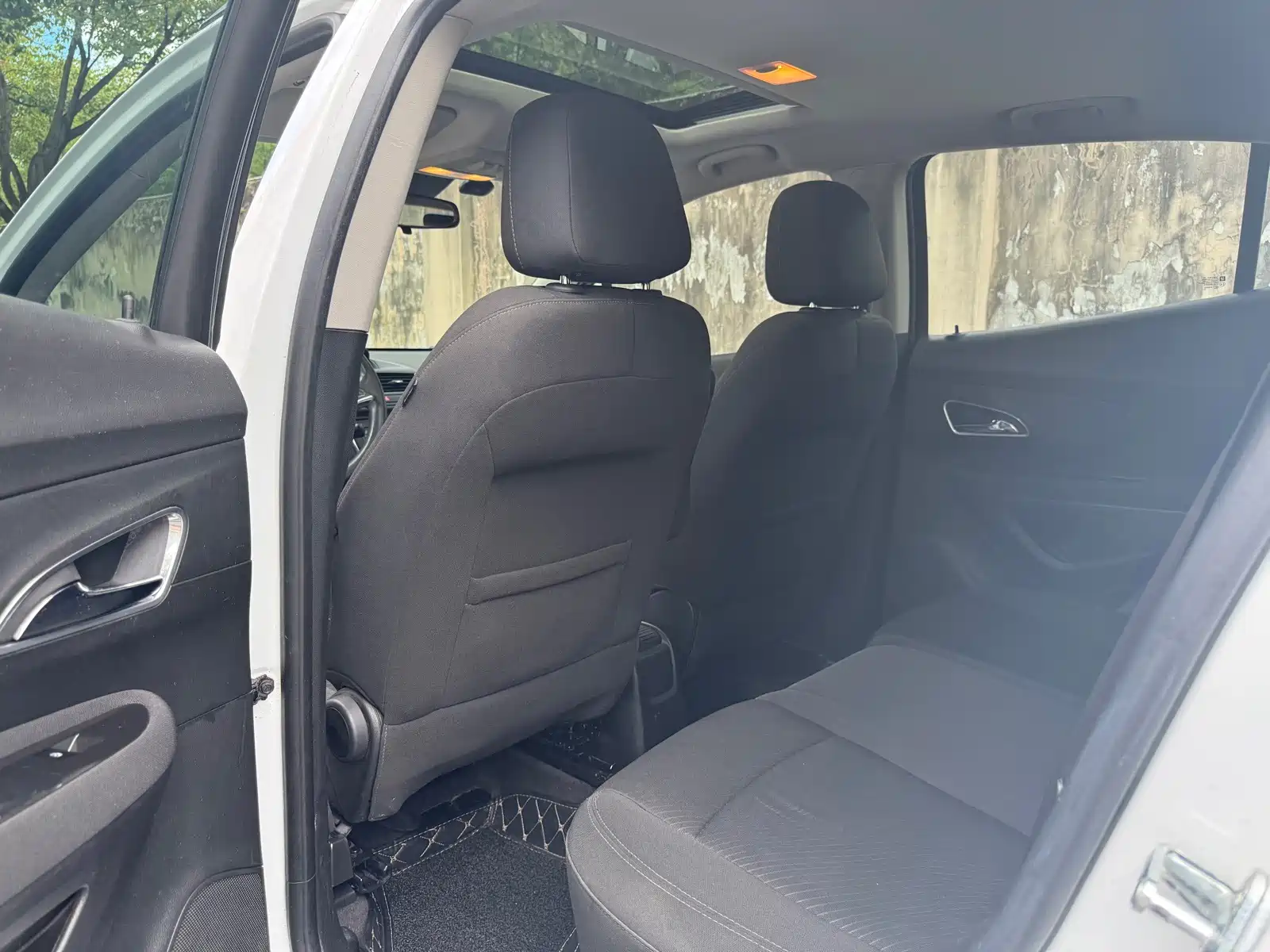 Фото 8 - Buick Encore