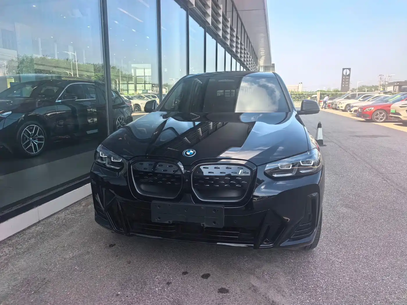 2025 BMW iX3