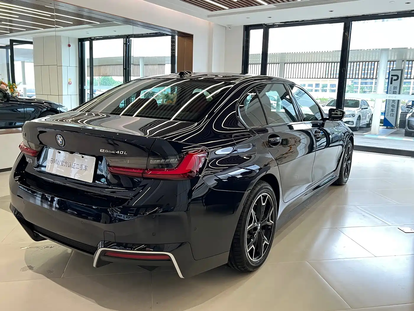 BMW i3 2026 eDrive 40 L фото 6