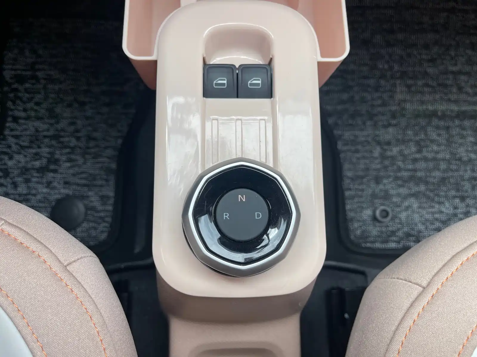 Фото 18 - Geely Galaxy Panda