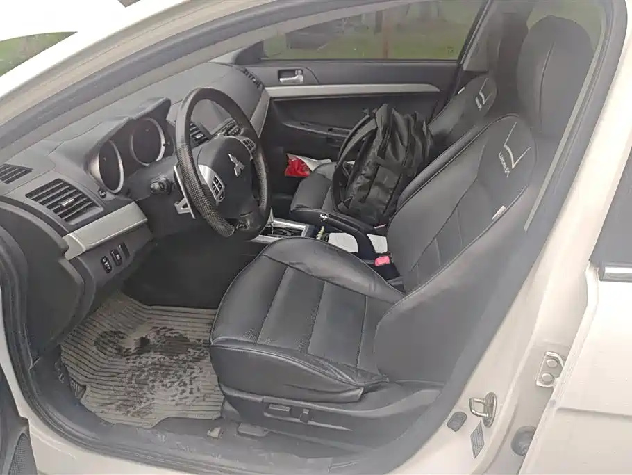 Mitsubishi Lancer EX 2015 2.0L CVT Flagship Edition фото 9