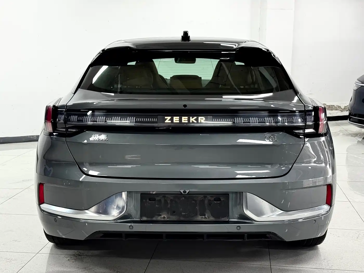 ZEEKR EXTREME KRYPTON 001