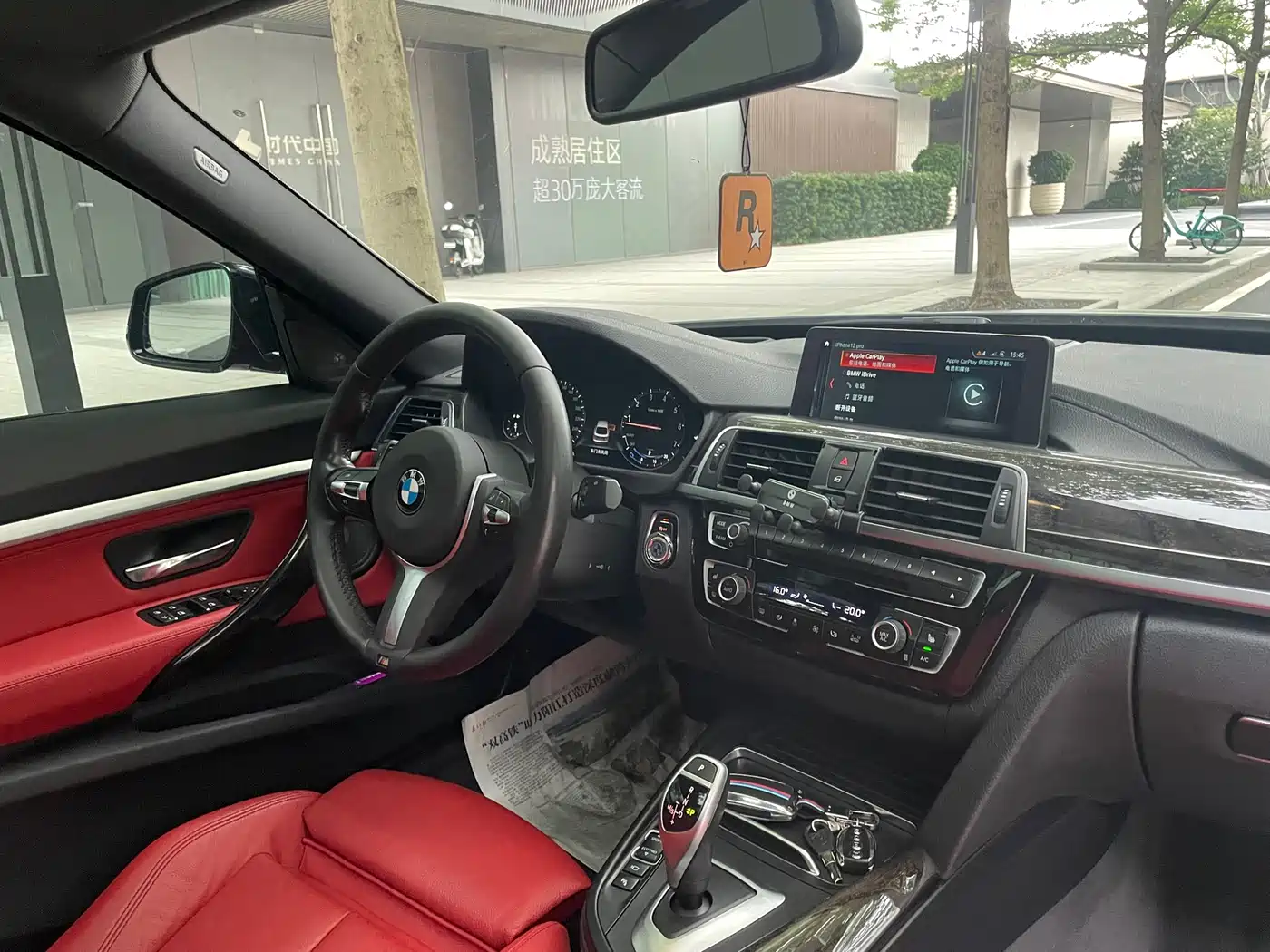 BMW 3 Series GT 2019 330i xDrive M Sport Black Night Edition фото 9