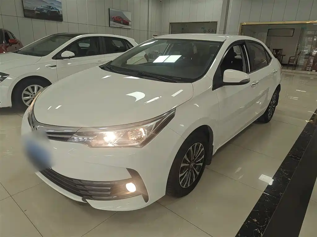 Toyota Corolla 2017 Facelift 1.2T S-CVT GL фото 2